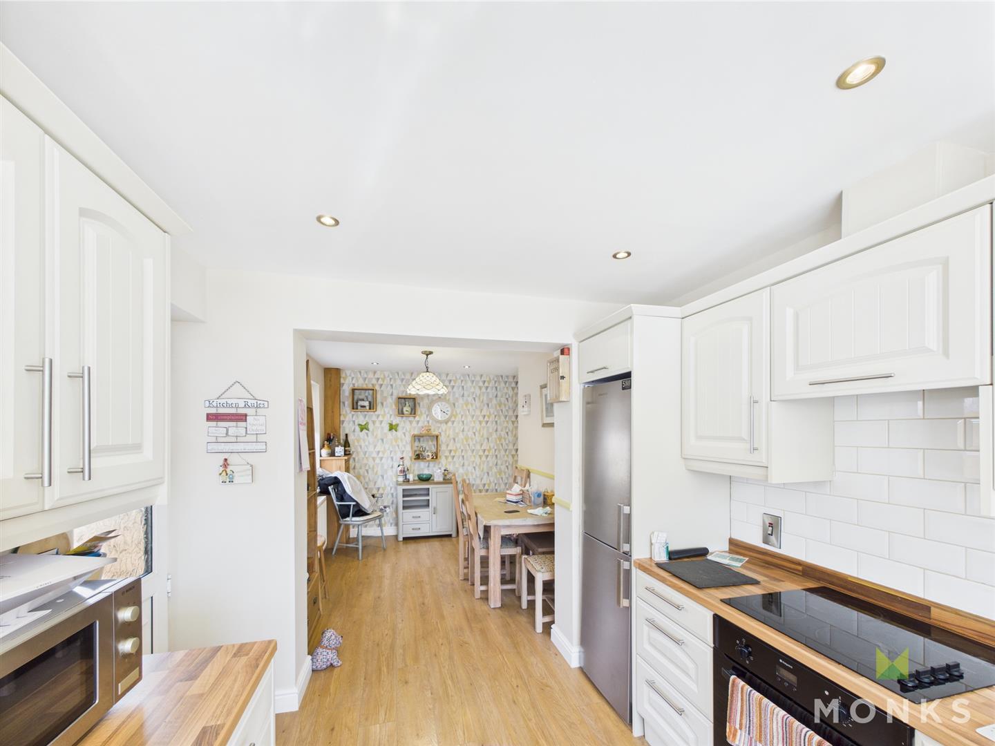 14 Sun Grove, Shrewsbury, SY4 5HH For Sale